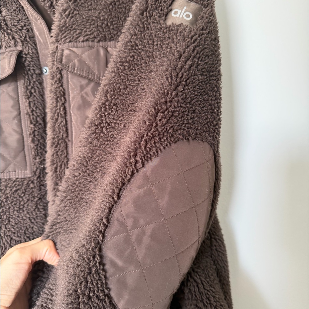 ALO Yoga Brown Teddy Sherpa Jacket with Quilted Pockets - Picture 3 of 7